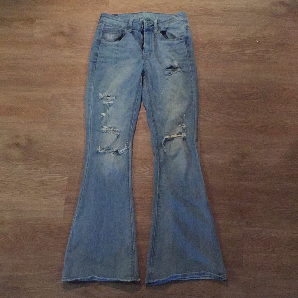 Bellbottom jeans in short length